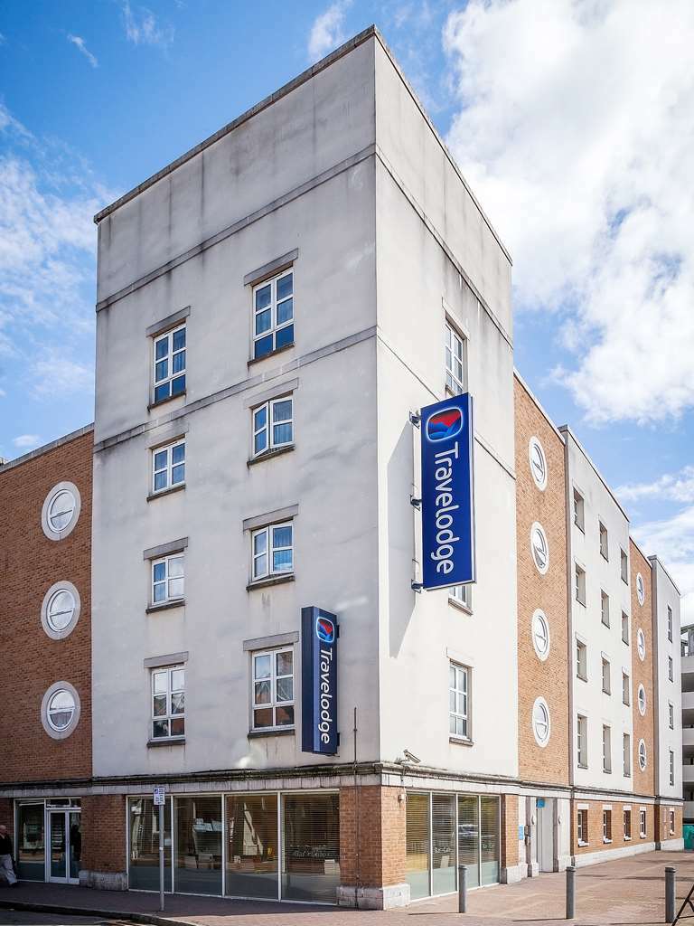 Travelodge Watford Central Exterior photo